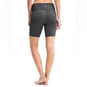 Athleta Size XXS High Rise Quest Chaturanga 7” Short - Charcoal Heather Gray